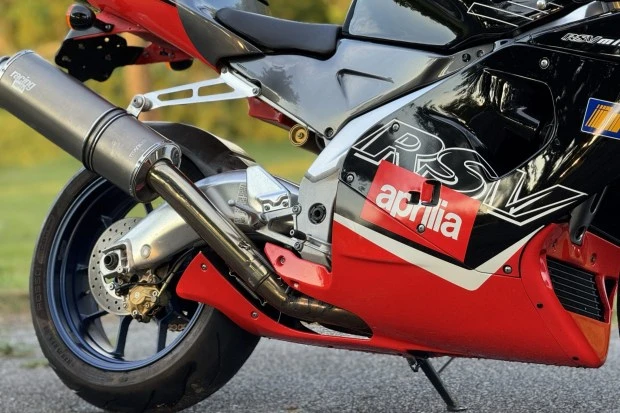 2000 Aprilia - Image 5 of 6