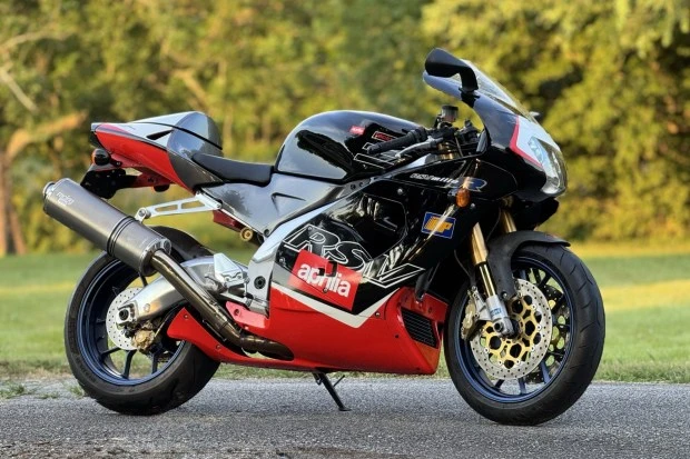 2000 Aprilia - Image 3 of 6