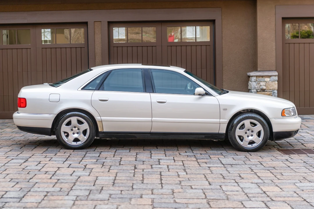 2000 Audi D2 A8 - Image 6 of 31