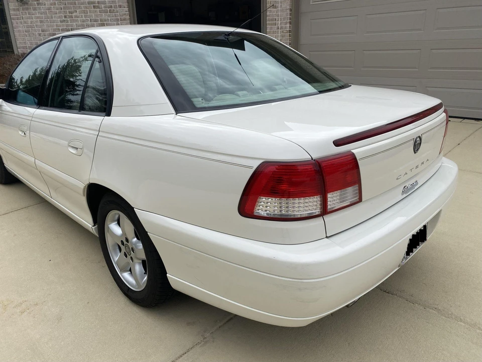 2000 Cadillac Catera - Image 20 of 31