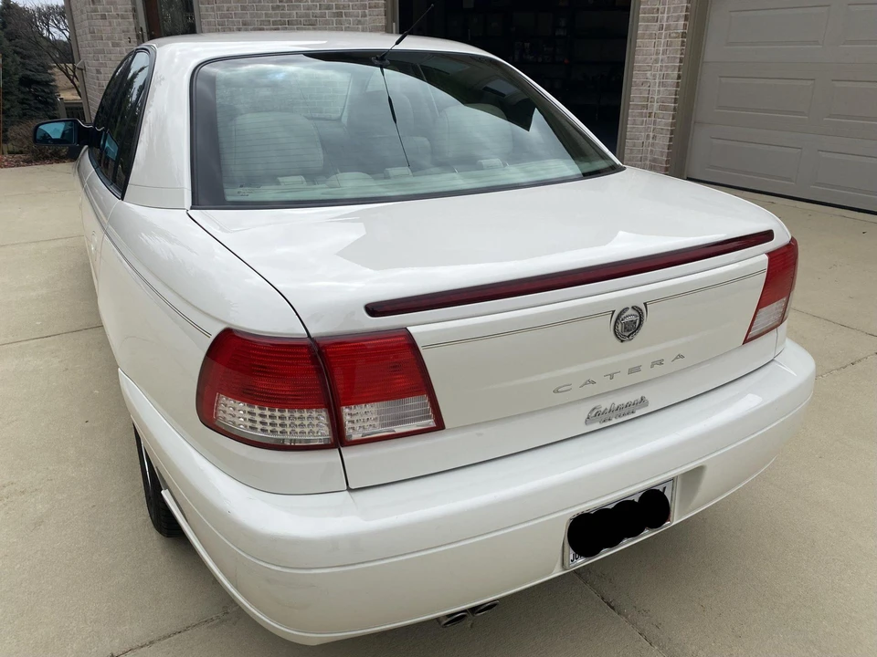 2000 Cadillac Catera - Image 19 of 31