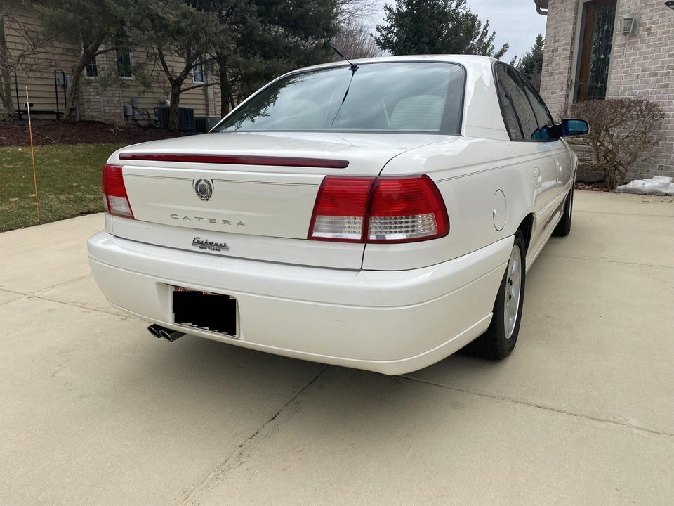 2000 Cadillac Catera - Image 9 of 31