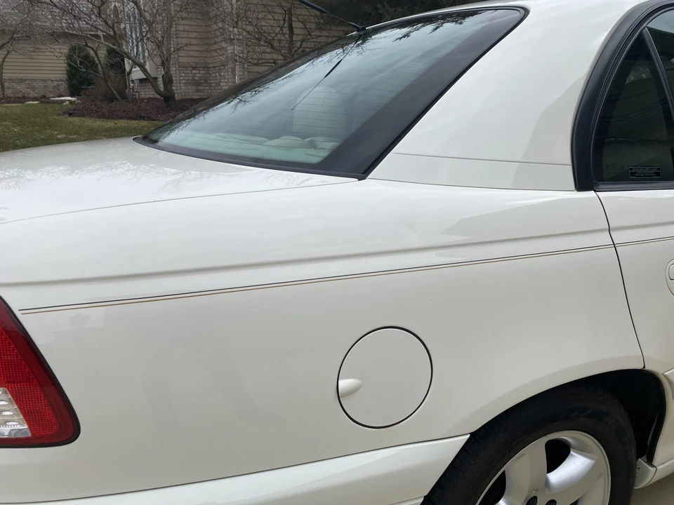2000 Cadillac Catera - Image 18 of 31