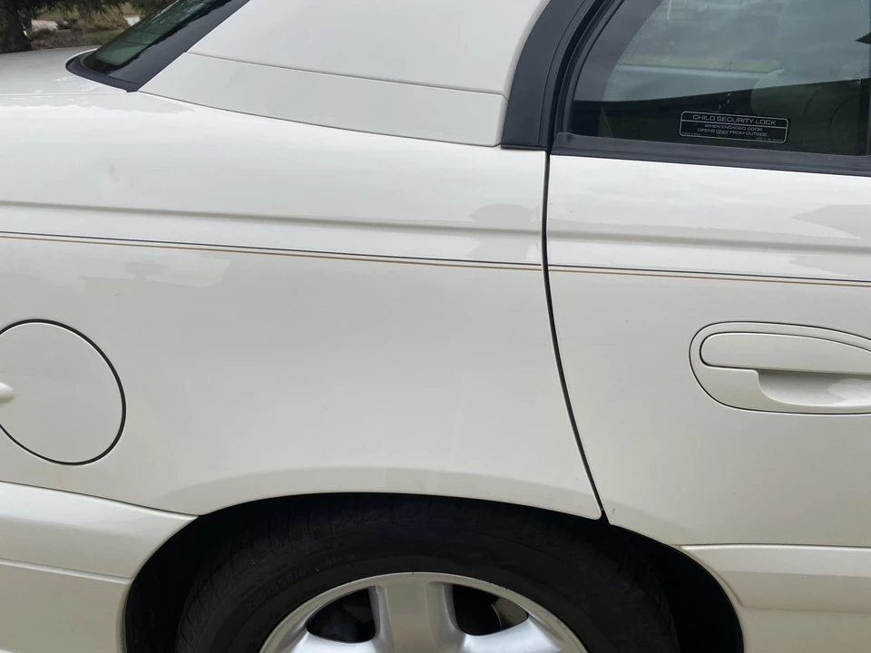 2000 Cadillac Catera - Image 16 of 31