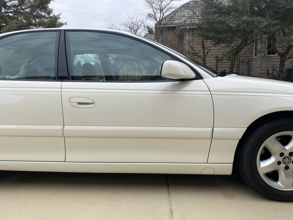 2000 Cadillac Catera - Image 14 of 31