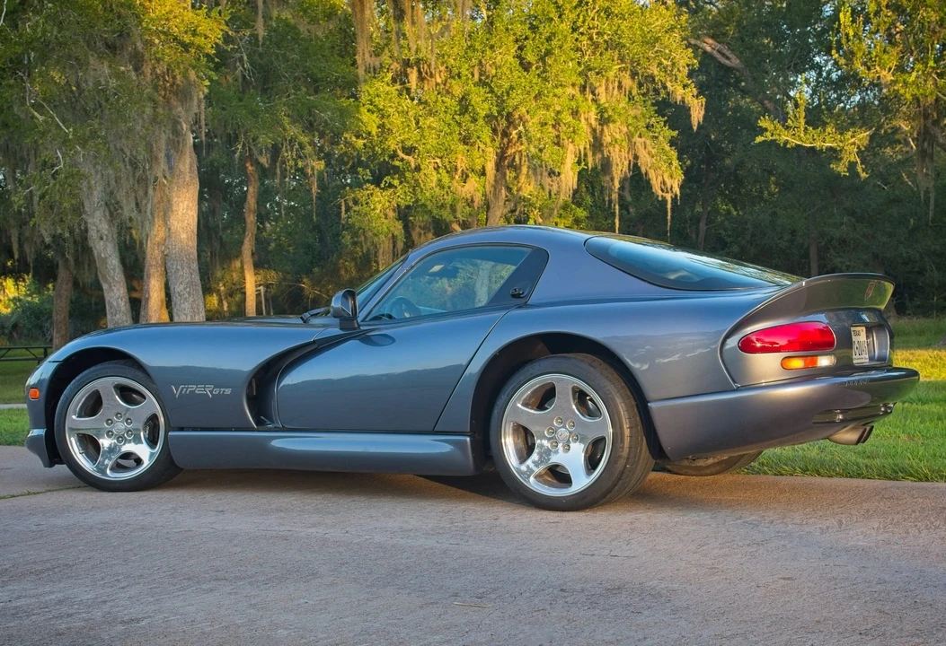 2000 Dodge Viper GTS 2nd Gen - Image 11 of 31