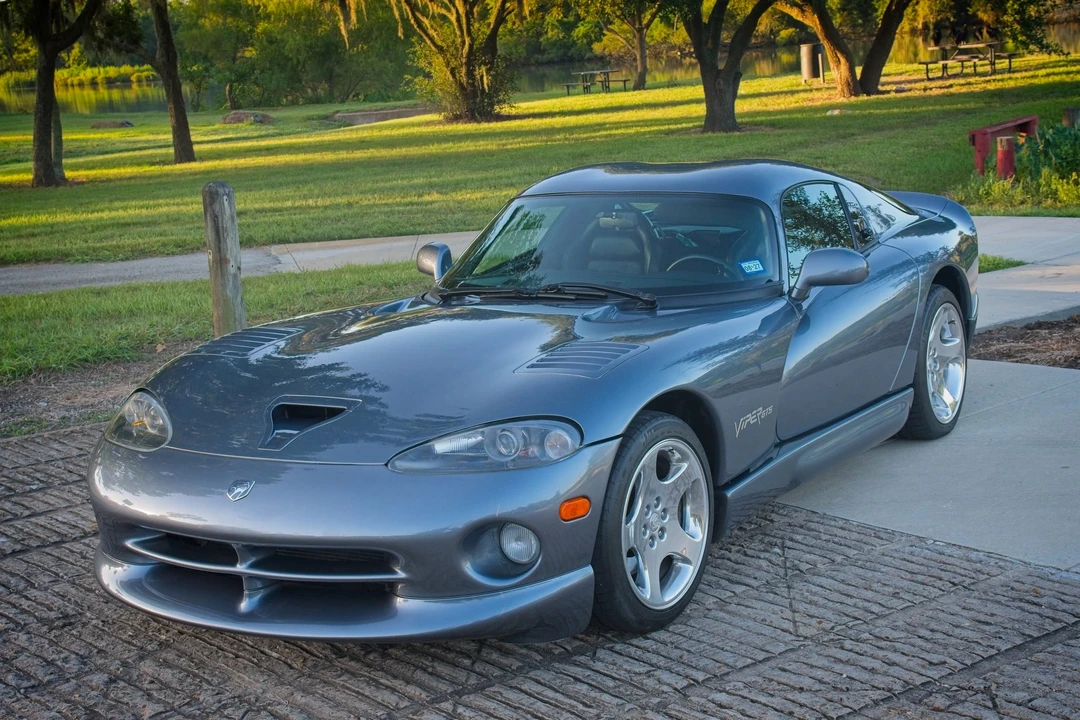 2000 Dodge Viper GTS 2nd Gen - Image 4 of 31