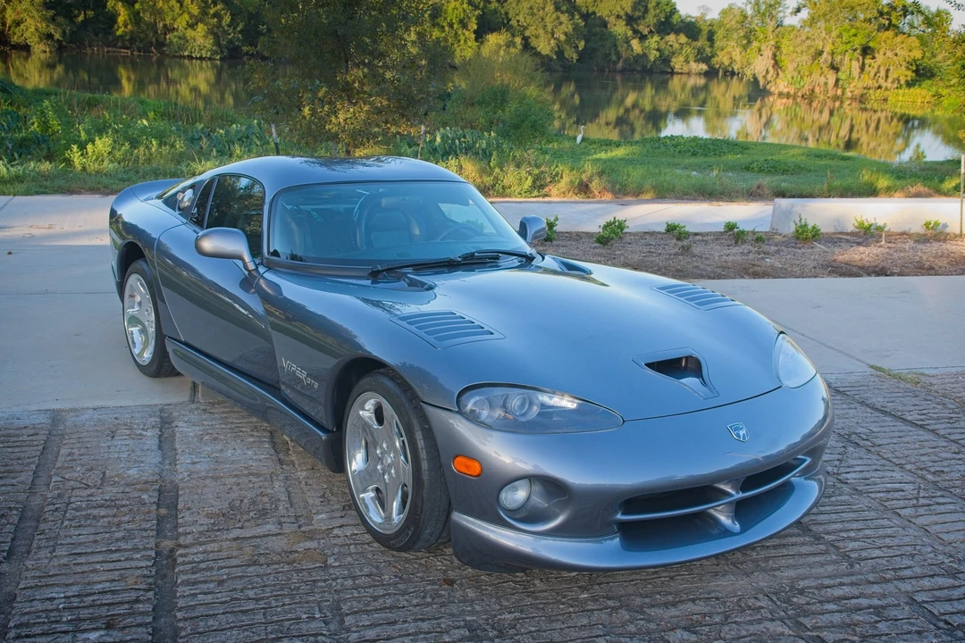 2000 Dodge Viper GTS 2nd Gen - Image 16 of 31