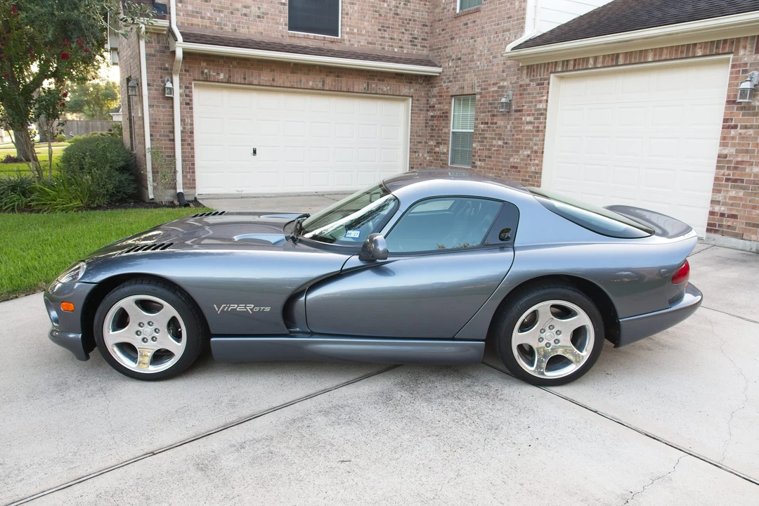 2000 Dodge Viper GTS 2nd Gen - Image 22 of 31