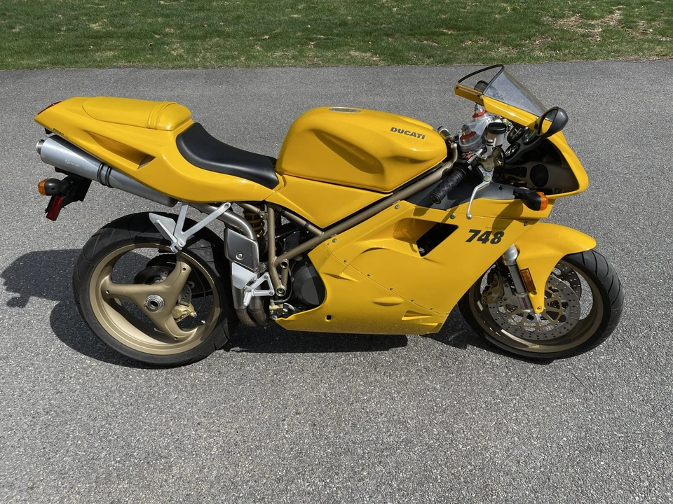 2000 Ducati 748 - Image 17 of 31