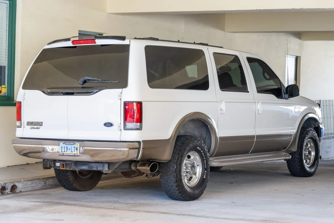 2000 Ford Excursion - Image 2 of 7