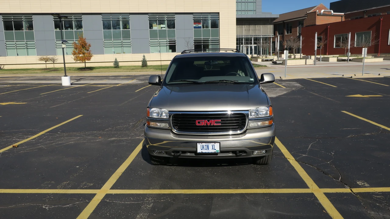 2000 GMC Yukon 2nd Gen - Image 19 of 31