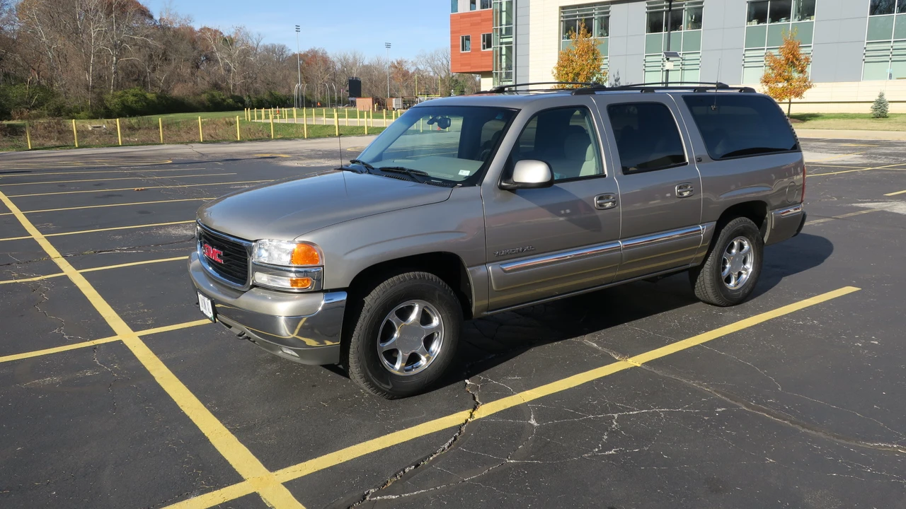 2000 GMC Yukon 2nd Gen - Image 3 of 31
