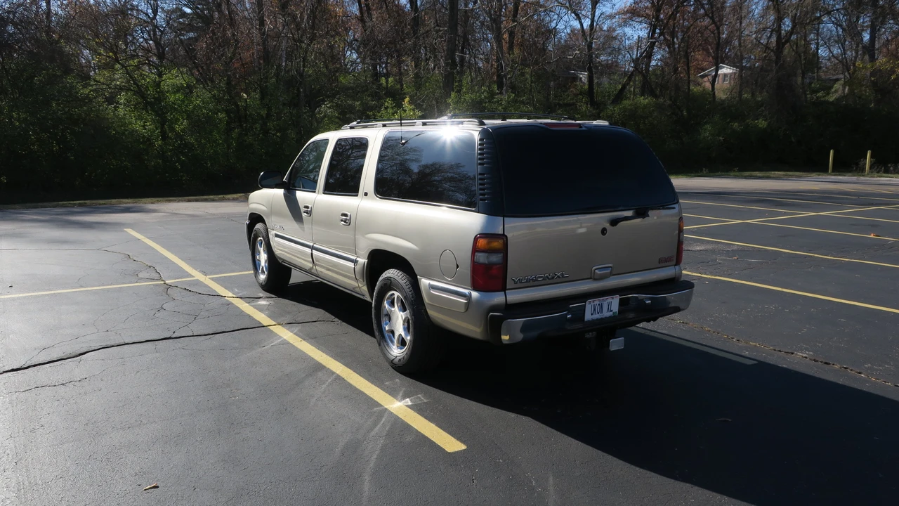 2000 GMC Yukon 2nd Gen - Image 8 of 31
