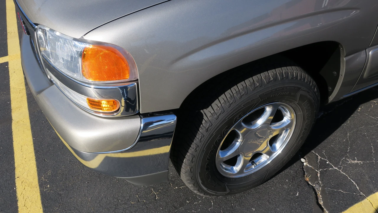 2000 GMC Yukon 2nd Gen - Image 29 of 31