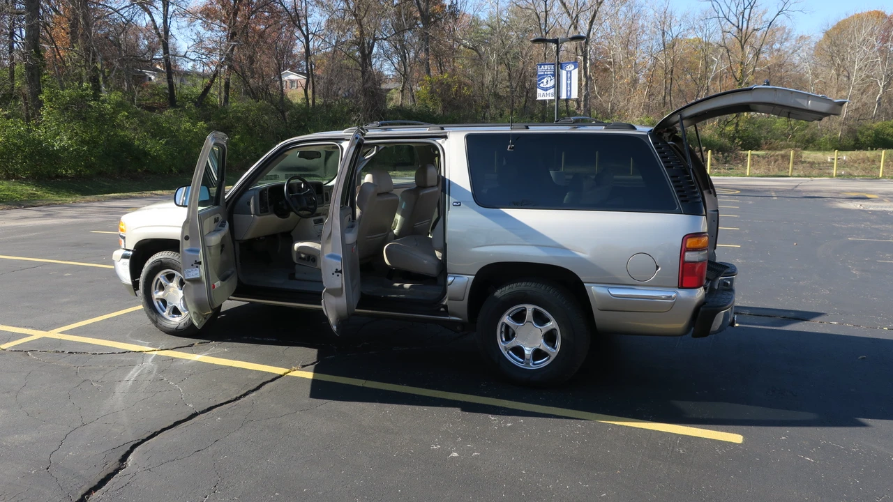 2000 GMC Yukon 2nd Gen - Image 21 of 31