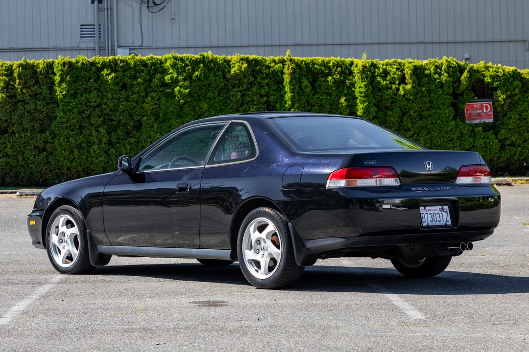 2000 Honda Prelude 5th Gen - Image 7 of 31