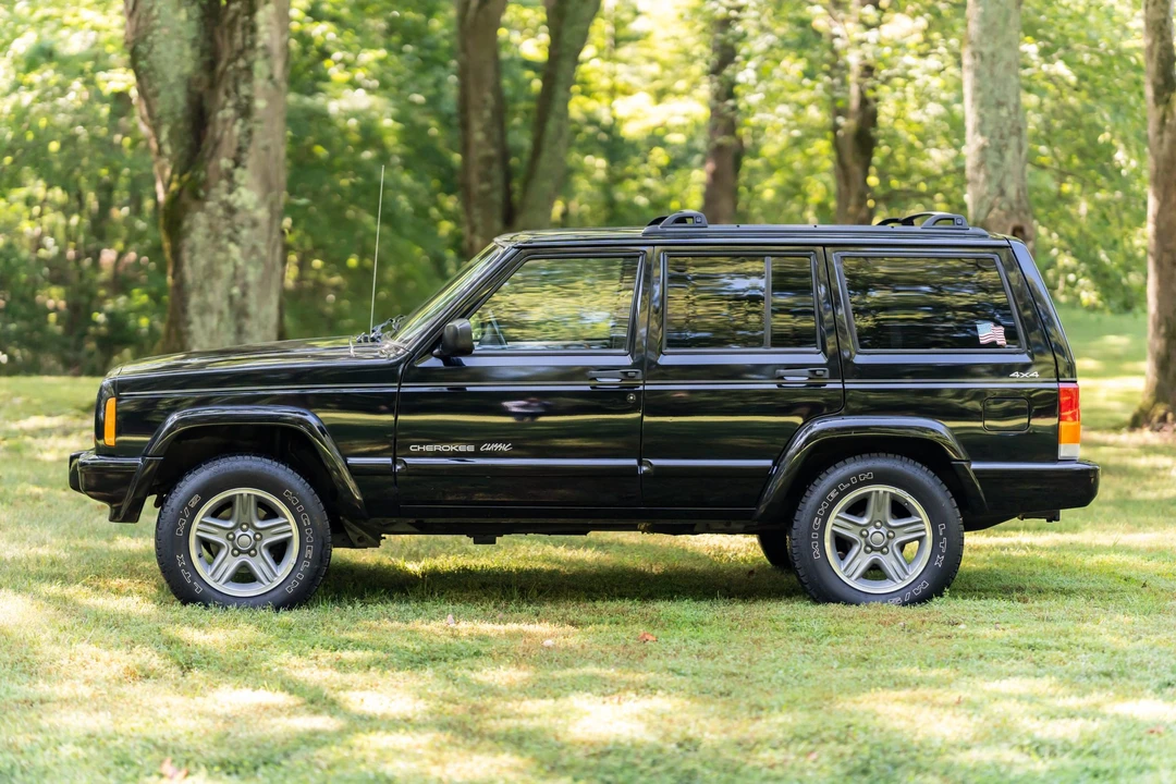 2000 Jeep XJ Cherokee - Image 4 of 31