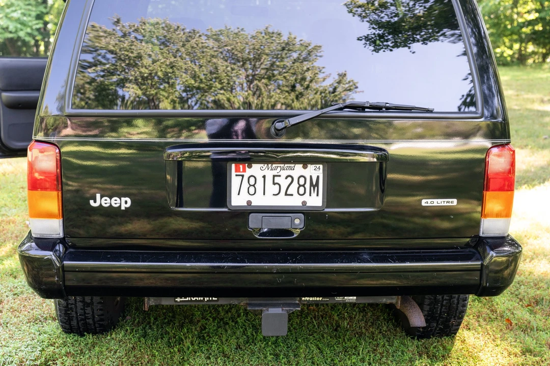 2000 Jeep XJ Cherokee - Image 12 of 31