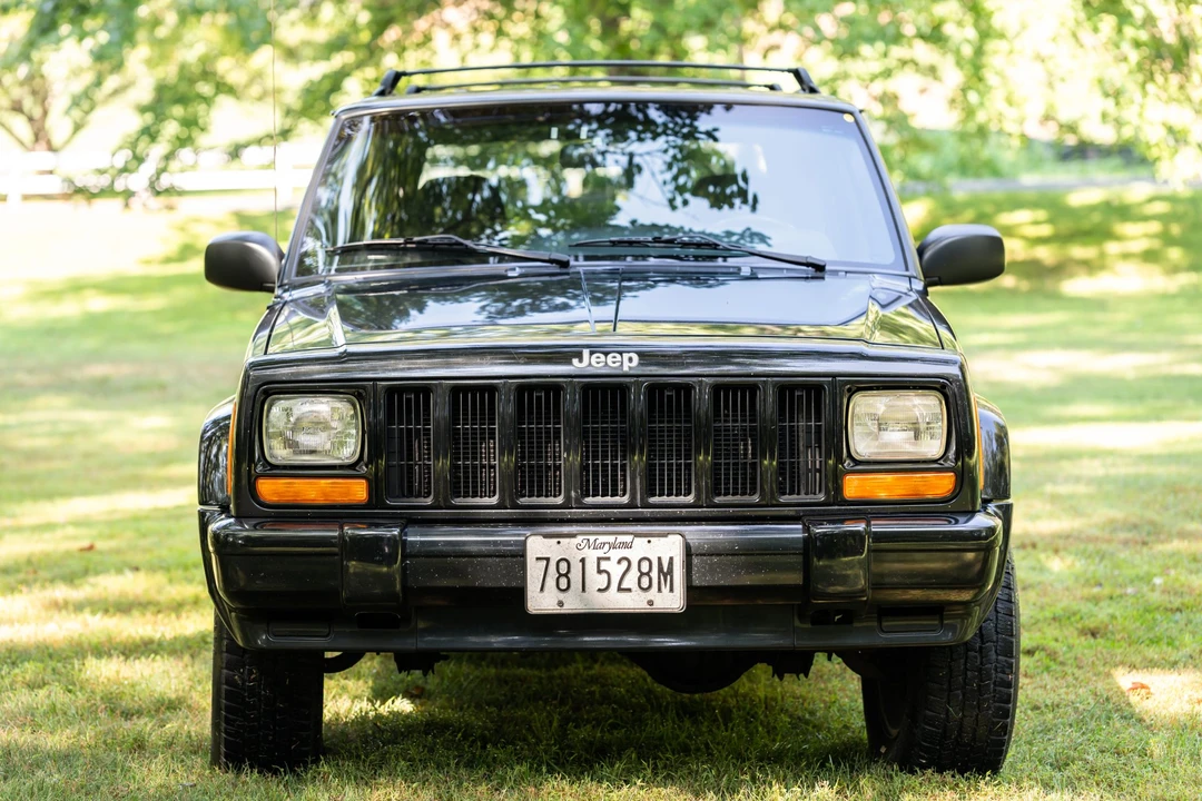 2000 Jeep XJ Cherokee - Image 10 of 31