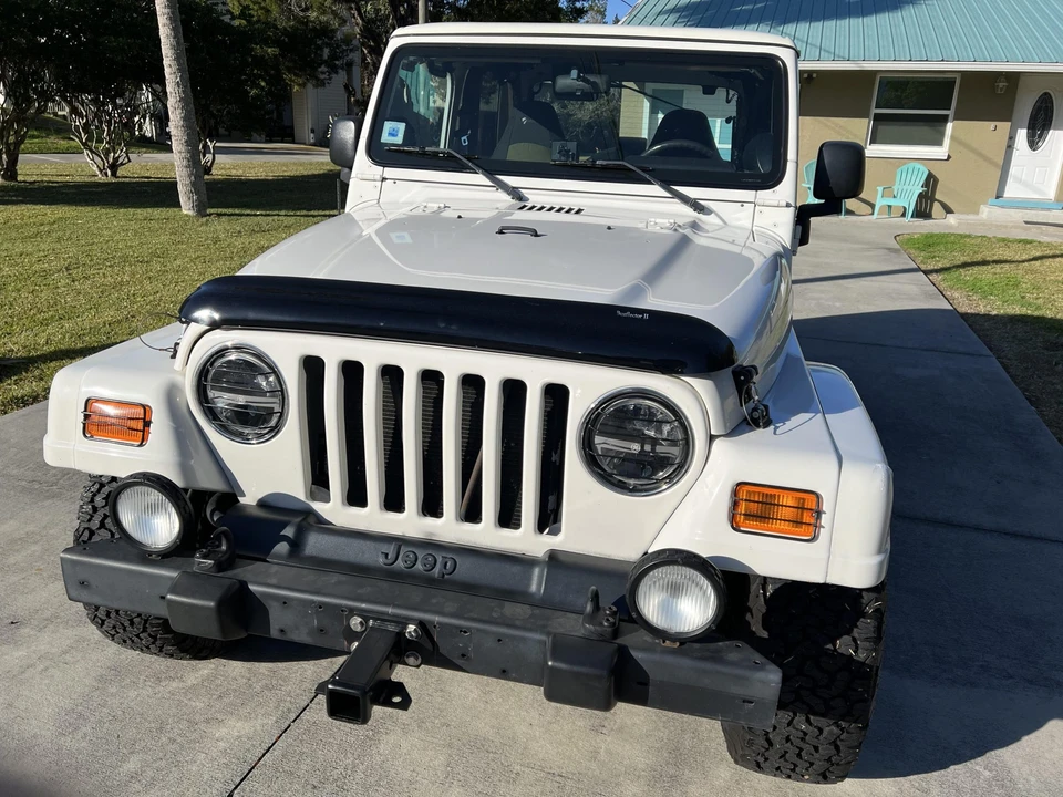 2000 Jeep TJ Wrangler - Image 2 of 31