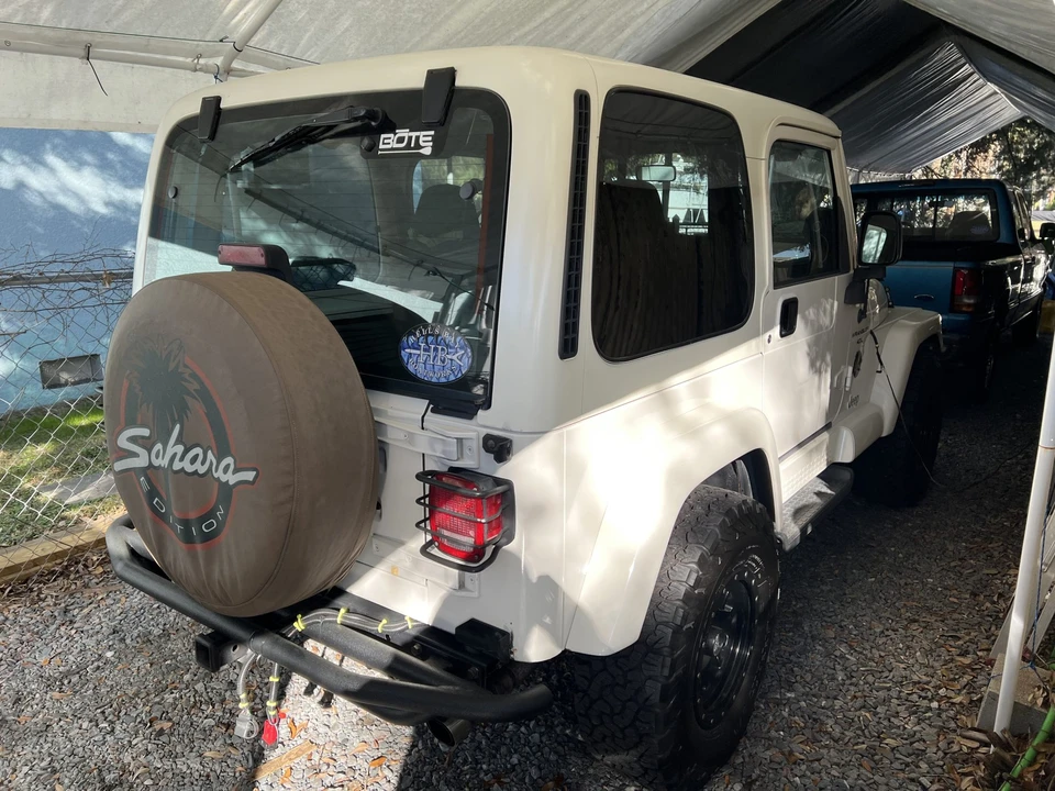 2000 Jeep TJ Wrangler - Image 9 of 31