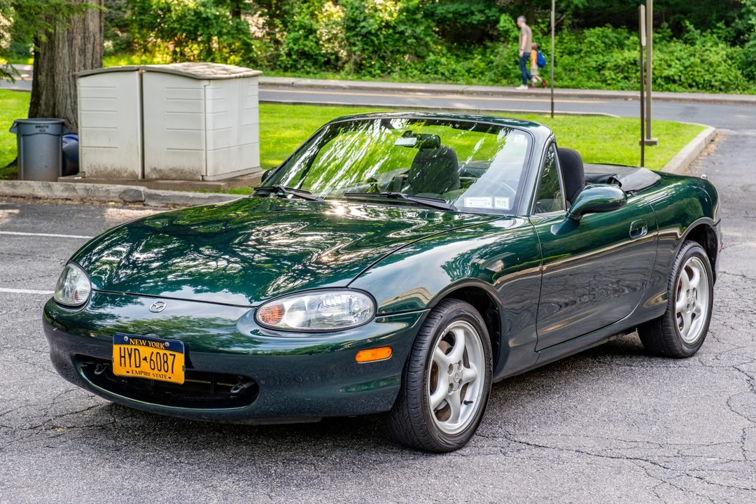 2000 Mazda NB MX-5 Miata - Image 2 of 31