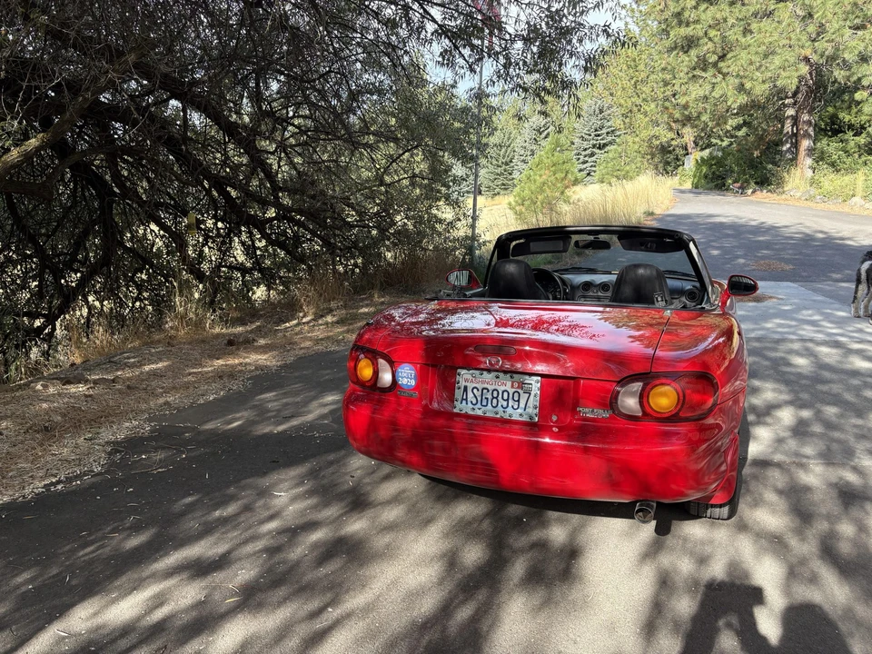 2000 Mazda NB MX-5 Miata - Image 8 of 31