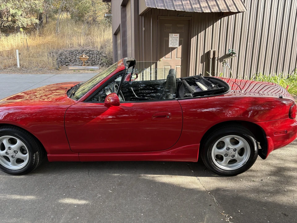 2000 Mazda NB MX-5 Miata - Image 10 of 31
