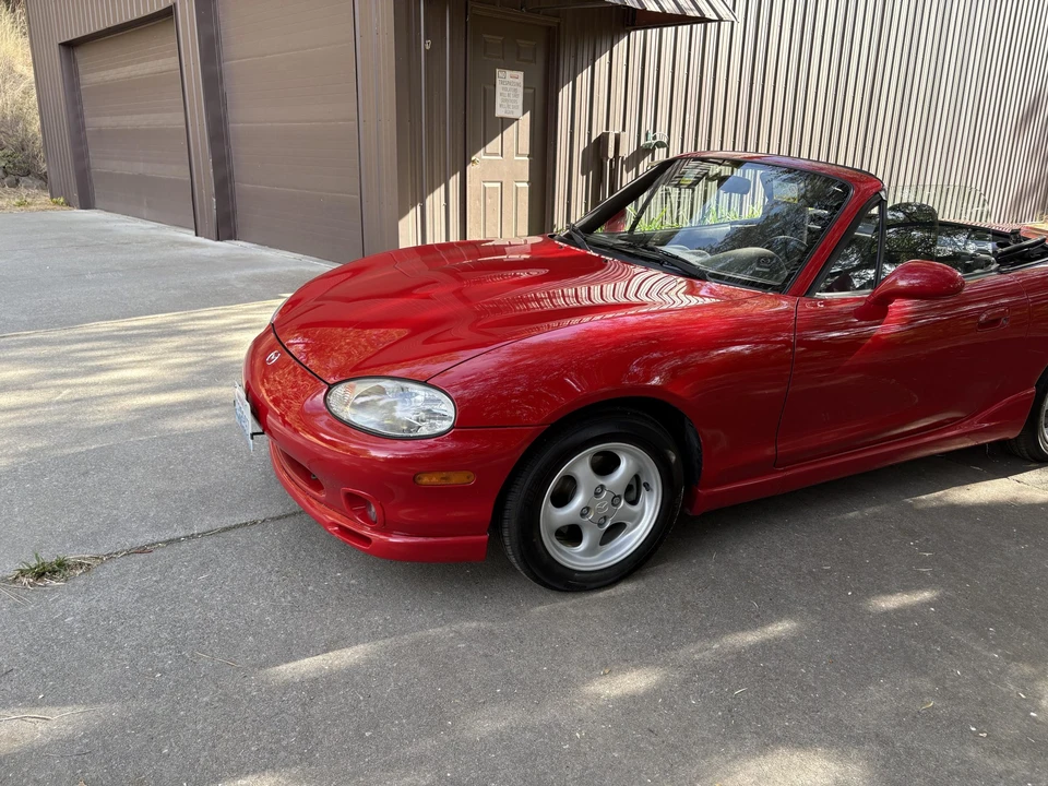 2000 Mazda NB MX-5 Miata - Image 11 of 31