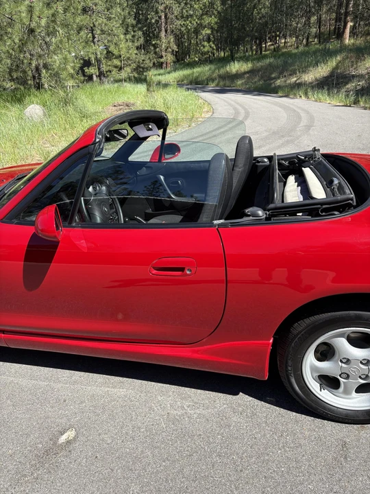 2000 Mazda NB MX-5 Miata - Image 18 of 31