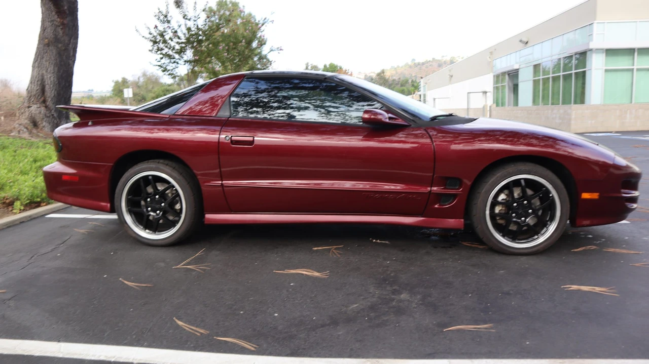 2000 Pontiac Firebird Trans Am 4th Gen - Image 10 of 31