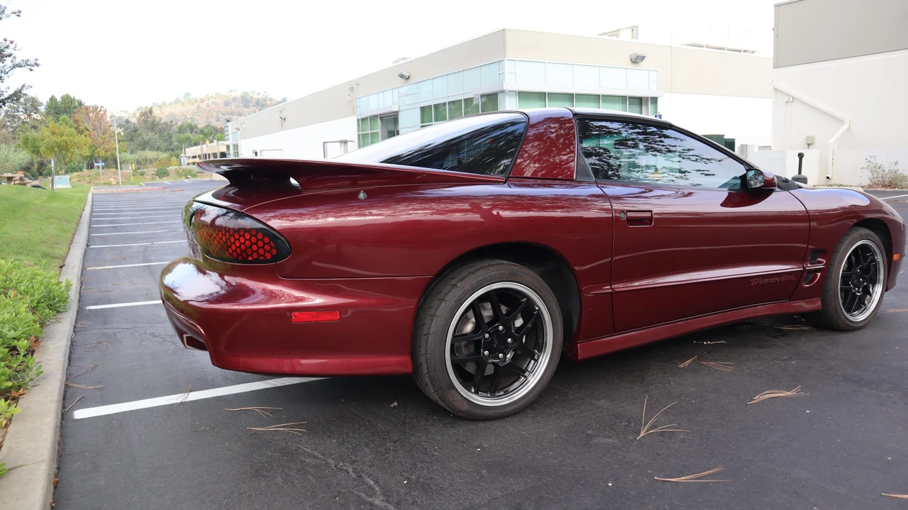2000 Pontiac Firebird Trans Am 4th Gen - Image 11 of 31