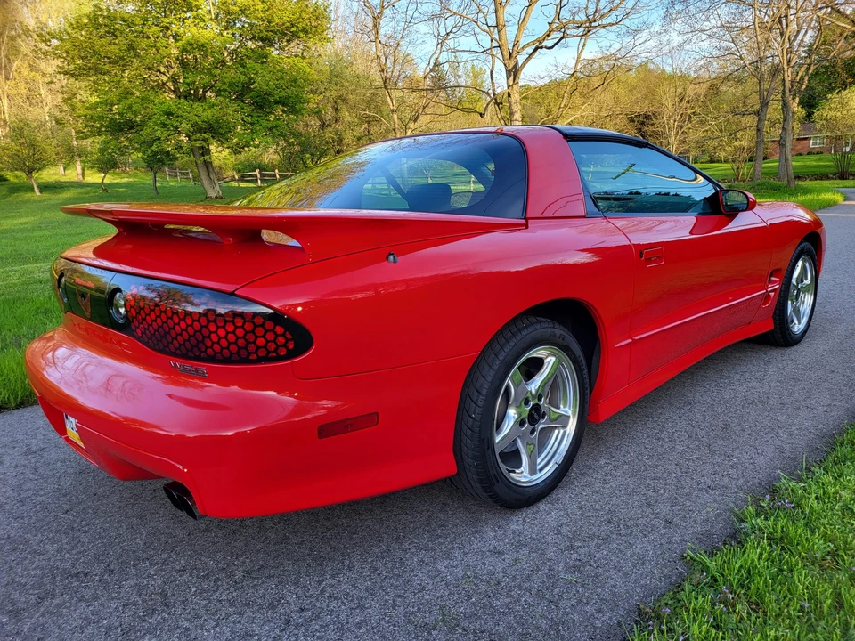 2000 Pontiac Firebird Trans Am 4th Gen - Image 10 of 31
