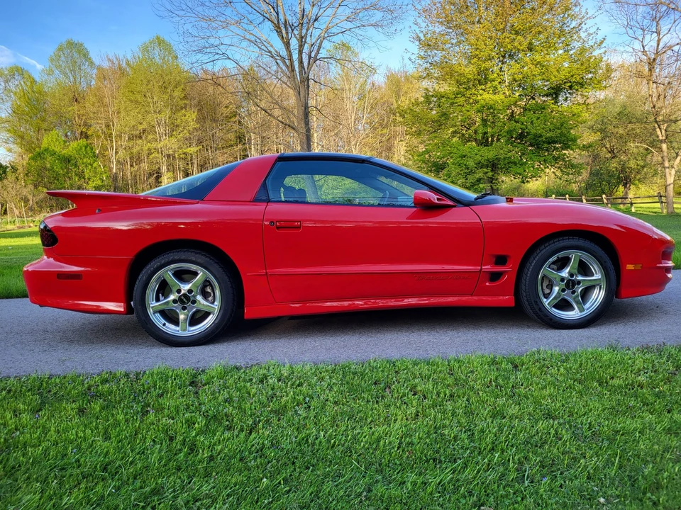 2000 Pontiac Firebird Trans Am 4th Gen - Image 11 of 31