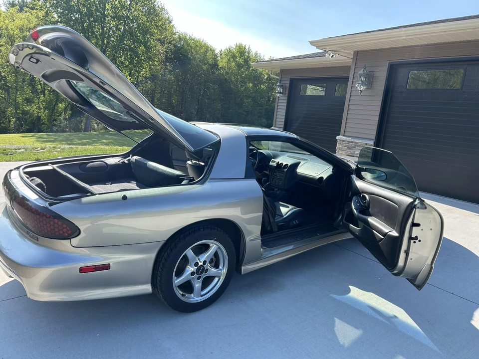 2000 Pontiac Firebird Trans Am 4th Gen - Image 13 of 31