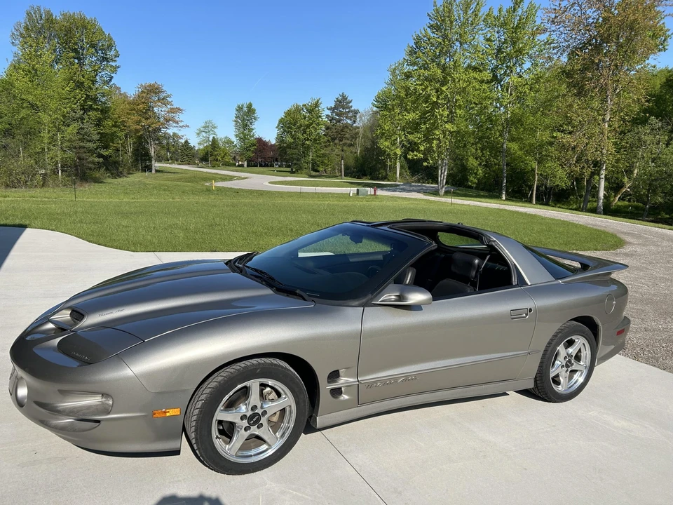 2000 Pontiac Firebird Trans Am 4th Gen - Image 2 of 31