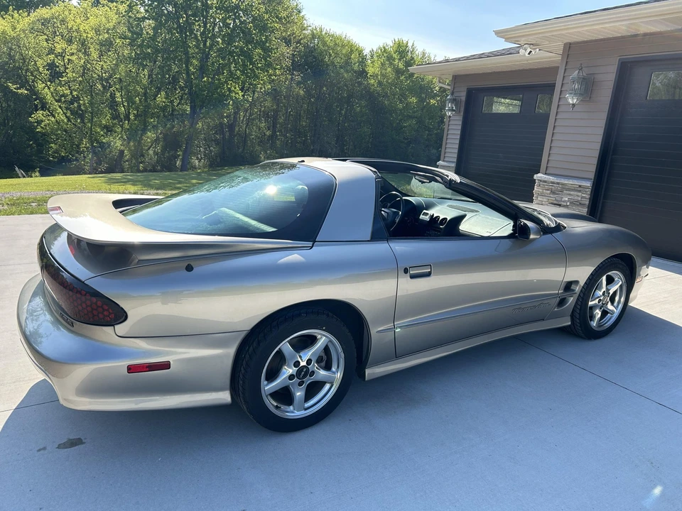 2000 Pontiac Firebird Trans Am 4th Gen - Image 10 of 31