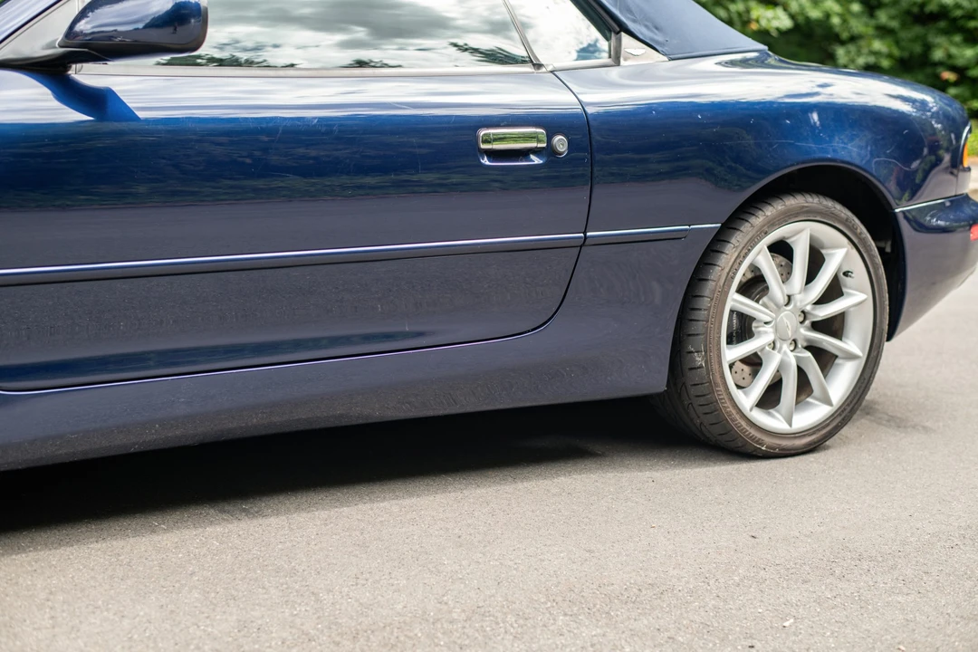 2001 Aston Martin DB7 Vantage - Image 23 of 31