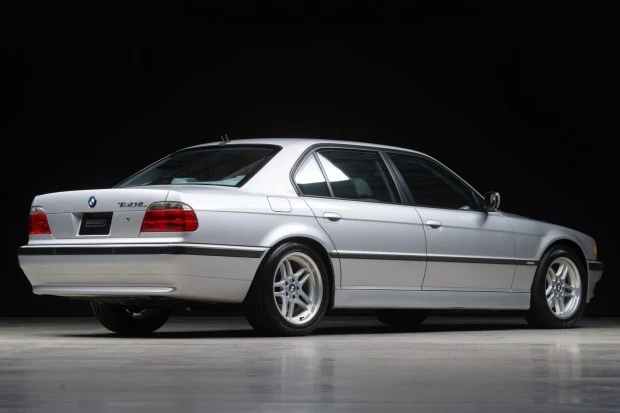 2001 BMW E38 750i & 750iL Sedan - Image 2 of 7