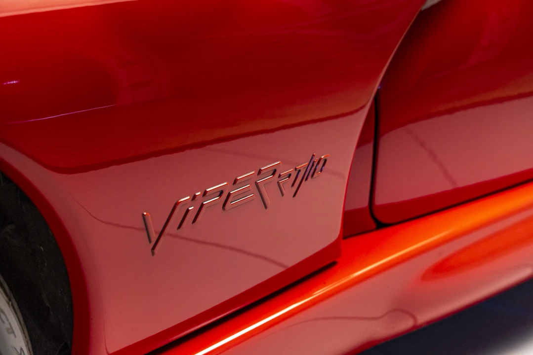 2001 Dodge Viper 2nd Gen - Image 16 of 31