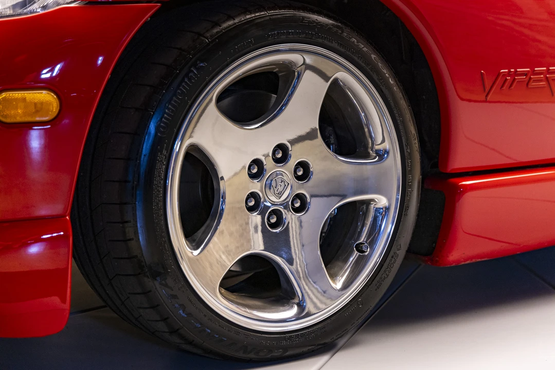 2001 Dodge Viper 2nd Gen - Image 27 of 31