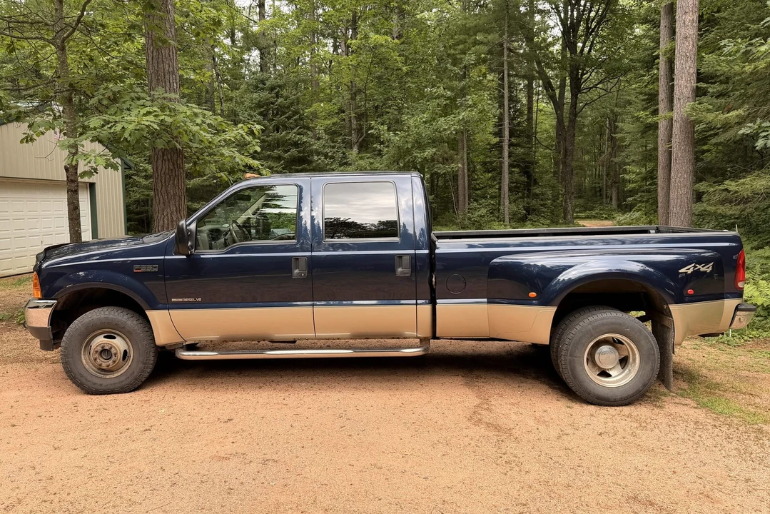 2001 Ford Super Duty 1st Gen - Image 15 of 31