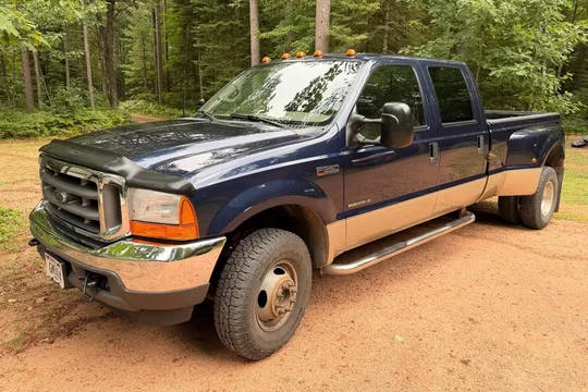 2001 Ford F-350 Super Duty Lariat Crew Cab Power Stroke 4×4 Dually