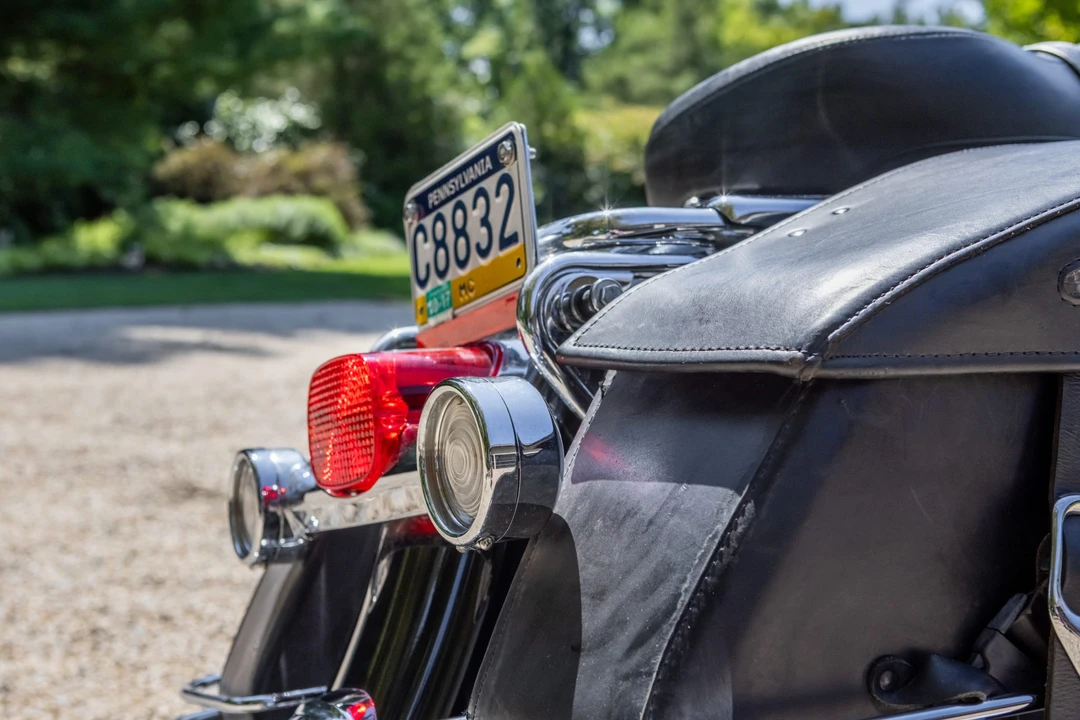 2001 Harley-Davidson Touring Twin Cam - Image 25 of 31