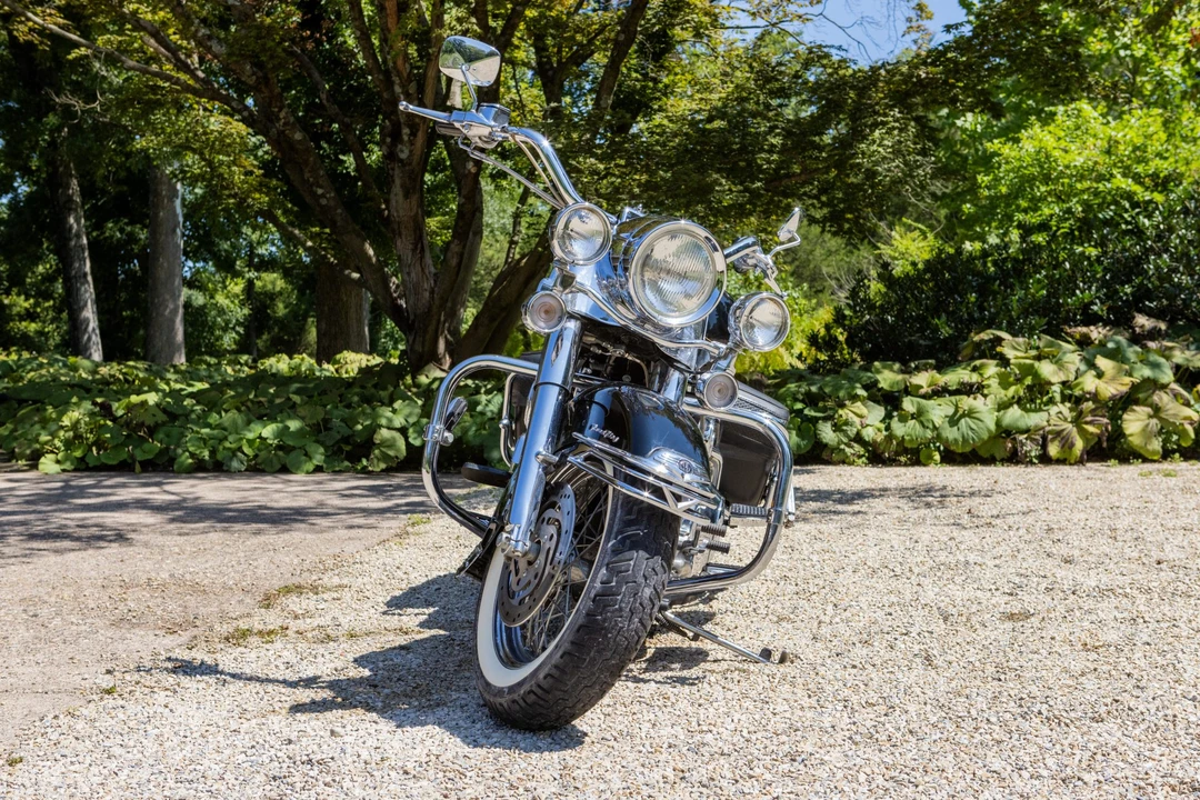 2001 Harley-Davidson Touring Twin Cam - Image 2 of 31