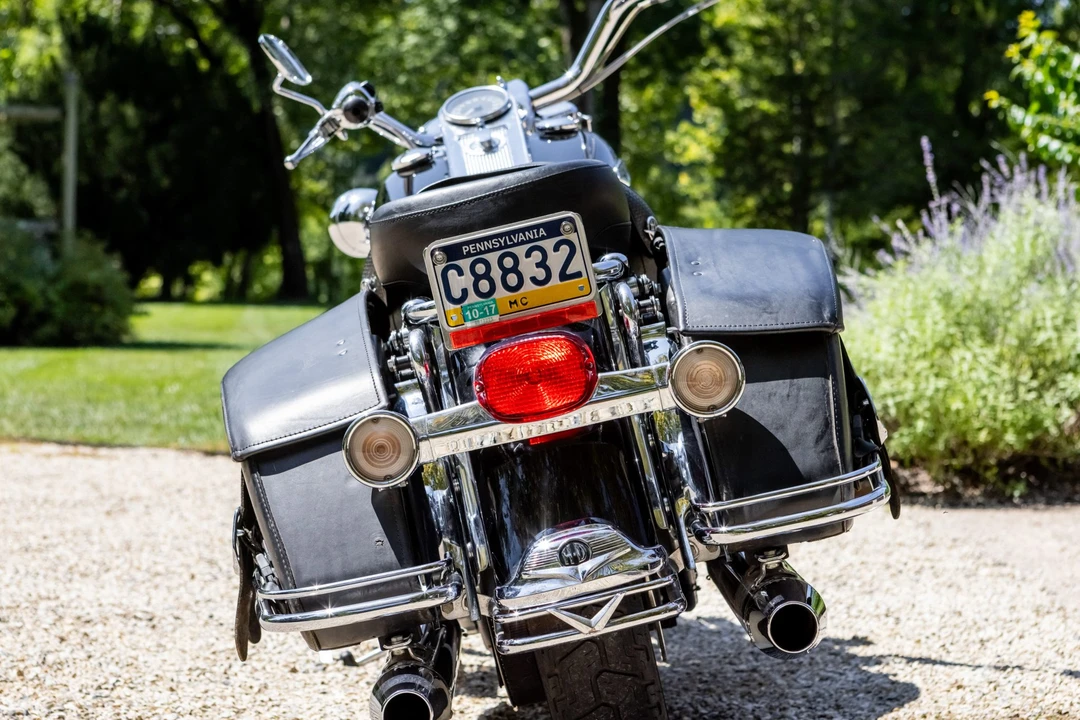 2001 Harley-Davidson Touring Twin Cam - Image 22 of 31
