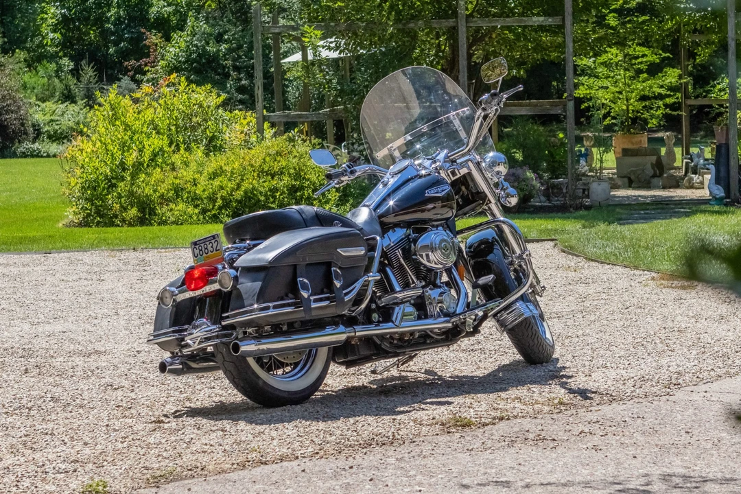 2001 Harley-Davidson Touring Twin Cam - Image 9 of 31