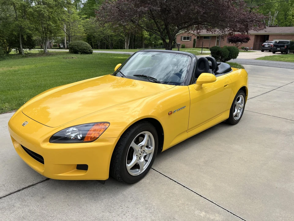 2001 Honda AP1 S2000 - Image 2 of 31