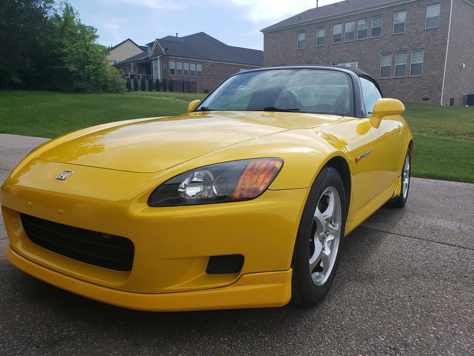 2001 Honda AP1 S2000 - Image 2 of 31